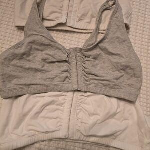 3 Recovery Button Up Bras OnGray and Cream Women's